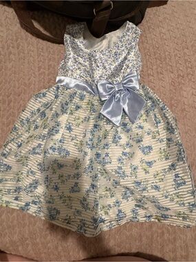 Jona Michelle Blue and White Floral Satin-Bow Girls Dress